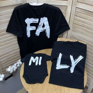 Набір сімейних футболок з написом "Fa-Mi-Ly"